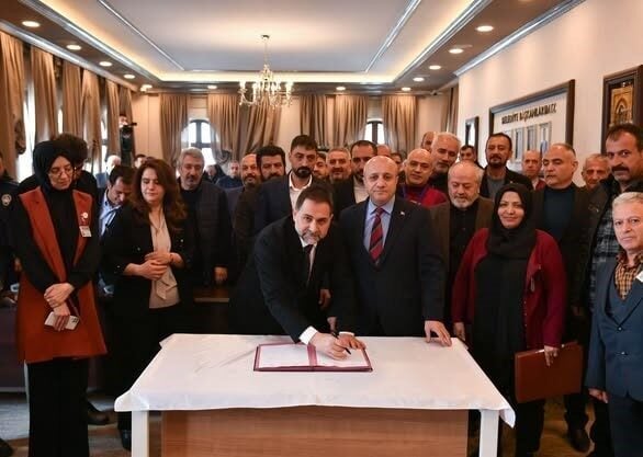 Yakutiye Belediyesi, 2025 yılı toplu iş sözleşmesini imzaladı. Belediye Başkanı