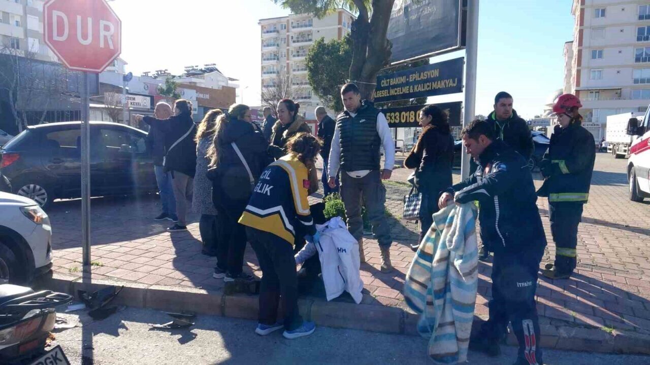 Antalya'nın Konyaaltı ilçesinde meydana gelen kazada Hande A. ve Gülsüm
