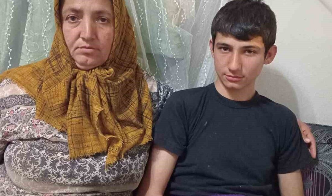 15 Gün Kaybolan 15 Yaşındaki Engin Arıcı Adana’da Bulundu Adana'nın Seyhan ilçesinde yaşayan 15 yaşındaki Engin Arıcı, 26 Şubat'ta