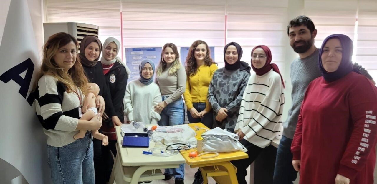 Afyonkarahisar İl Sağlık Müdürlüğü, 25-27 Şubat tarihleri arasında Yenidoğan Canlandırma