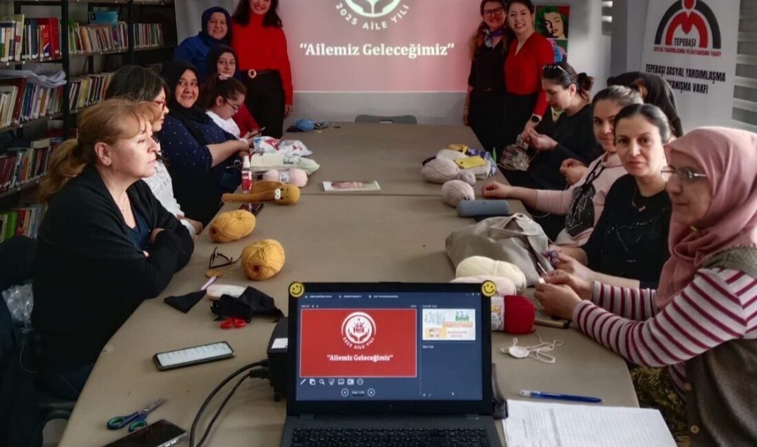 Eskişehir’de Aile Destek Merkezi Kursiyerlerine Eğitim Verildi Eskişehir’de Aile ve Sosyal Hizmetler İl Müdürlüğü, 2025 #Aileyılı etkinlikleri