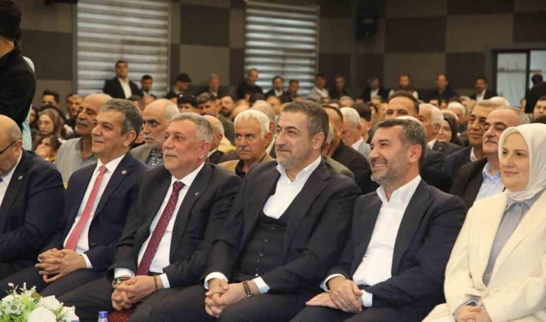 AK Parti Elazığ İl Teşkilatı’ndan Bayramlaşma Etkinliği Gerçekleştirildi AK Parti Elazığ İl Teşkilatı, bayramlaşma etkinliği düzenledi. Belediye Başkanı