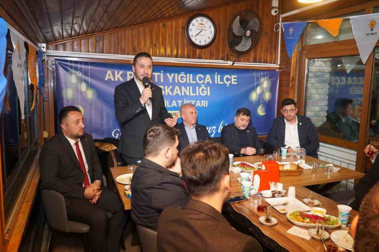 AK Parti Düzce İl Başkanı Hasan Şengüloğlu, Yığılca'da düzenlenen iftar