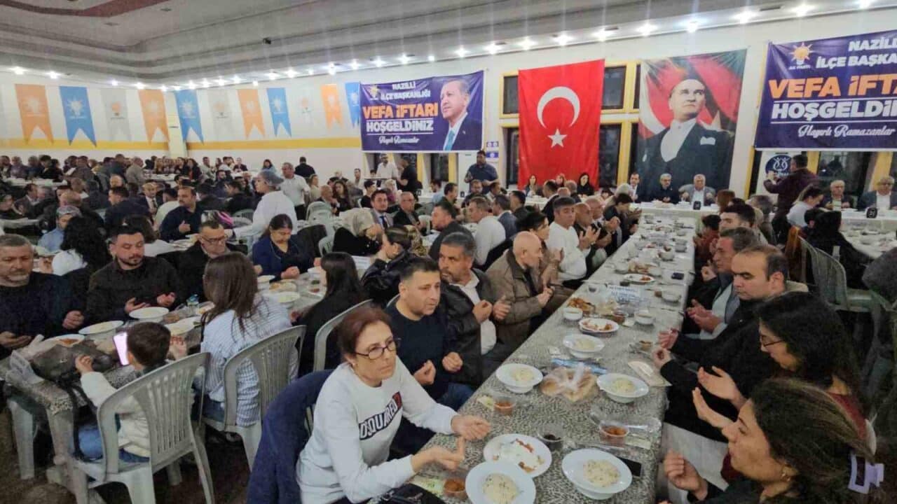 AK Parti Nazilli İlçe Başkanlığı, geçmişten bugüne partide görev almış
