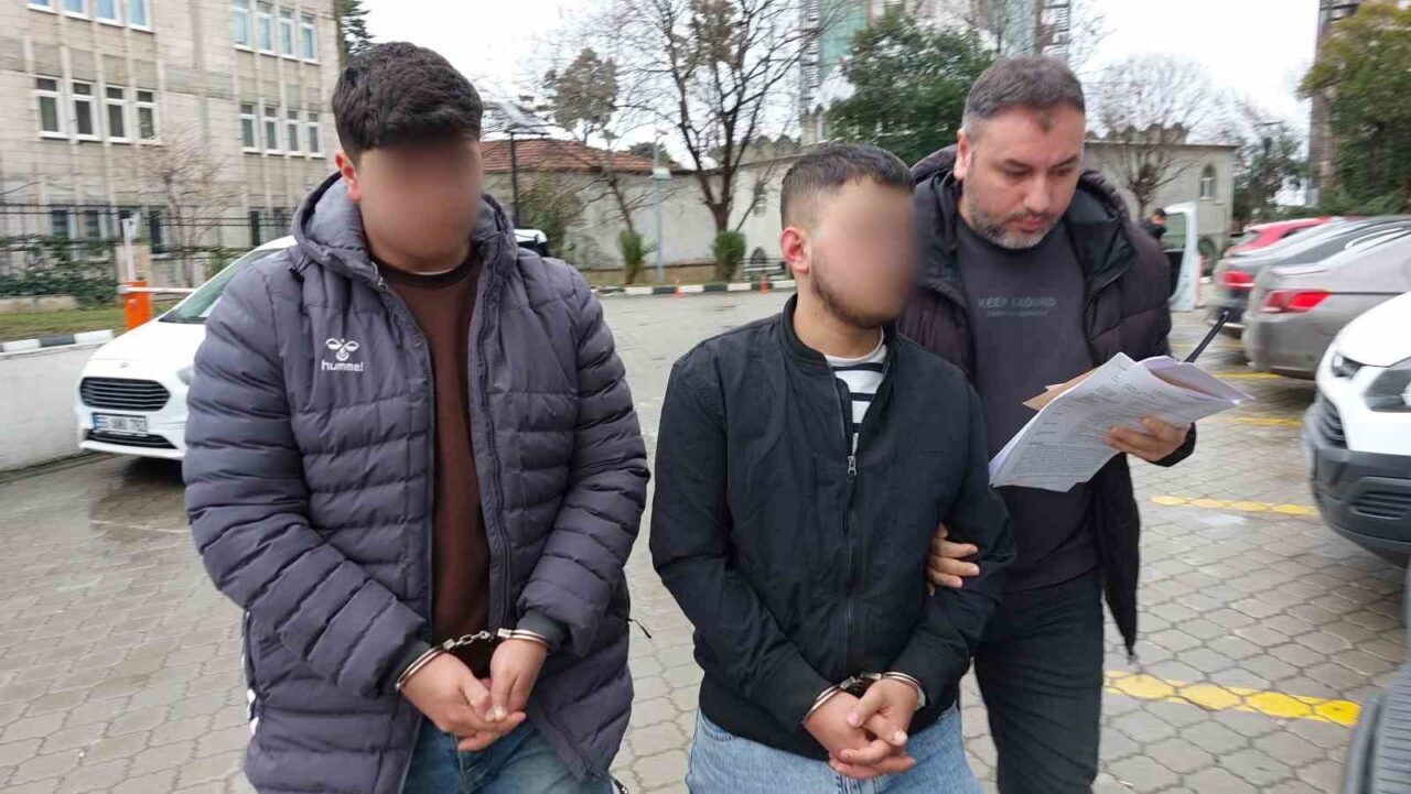 Samsun'un Canik ilçesinde, akaryakıt istasyonunda motosiklet sürücüsü D.U. (25), tanımadığı