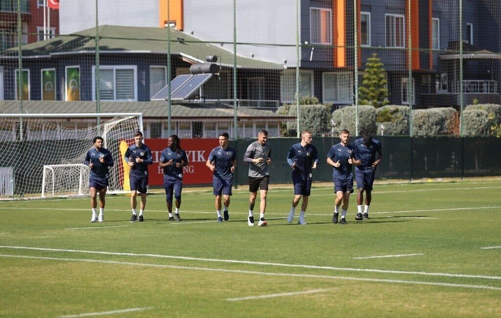 Alanyaspor, Kasımpaşa Maçı Hazırlıklarına Hız Kesmeden Devam Ediyor Alanyaspor, Trendyol Süper Lig'in 28. haftasında Kasımpaşa ile oynayacağı maç