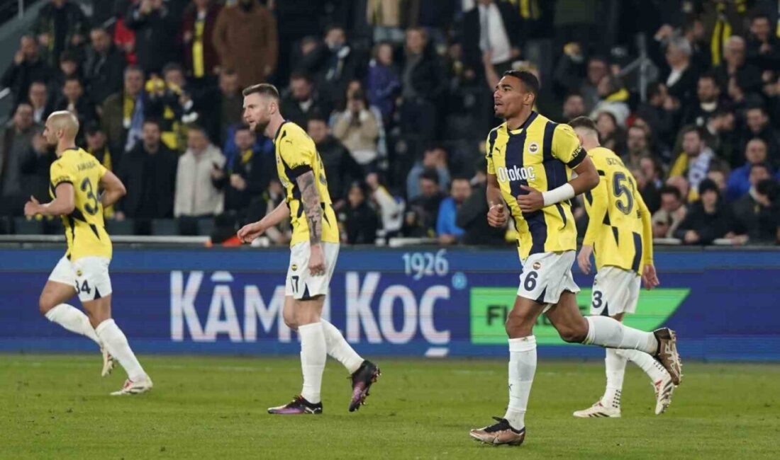 Fenerbahçe’de Alexander Djiku, Rangers’a karşı sezonun ilk golünü attı Fenerbahçe, UEFA Avrupa Ligi son 16 turu ilk maçında Rangers'a