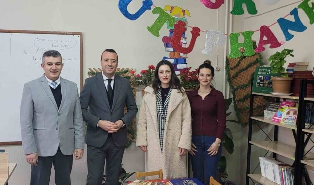 Zafer İlkokulu’nda Ekolojik Okuryazarlığı Artırmak İçin “AGRO Kütüphanesi” Kuruldu Altıntaş'taki Zafer İlkokulu, öğrencilerin ekolojik okuryazarlığını artırmak için "AGRO Kütüphanesi"ni