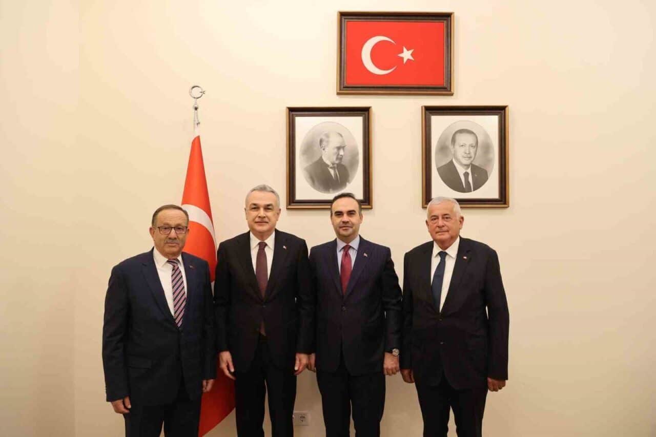 Aydın Ticaret Borsası Meclis Başkanı A. Bahri Erdel ve Yönetim