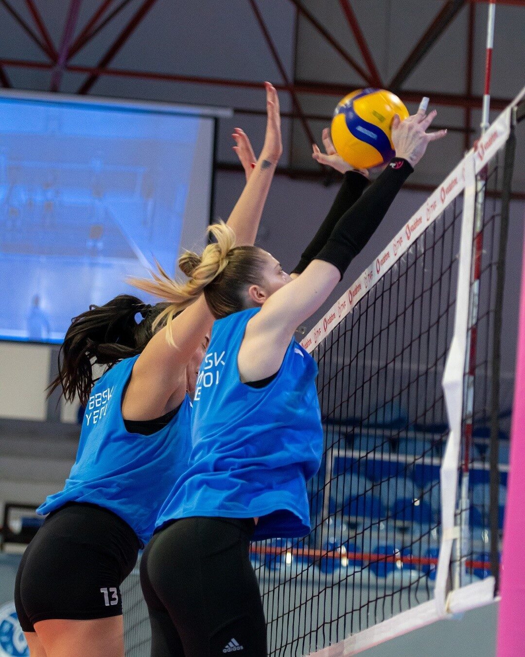 Aydın Büyükşehir Belediyespor Kadın Voleybol Takımı, 9 Mart 2025 Pazar