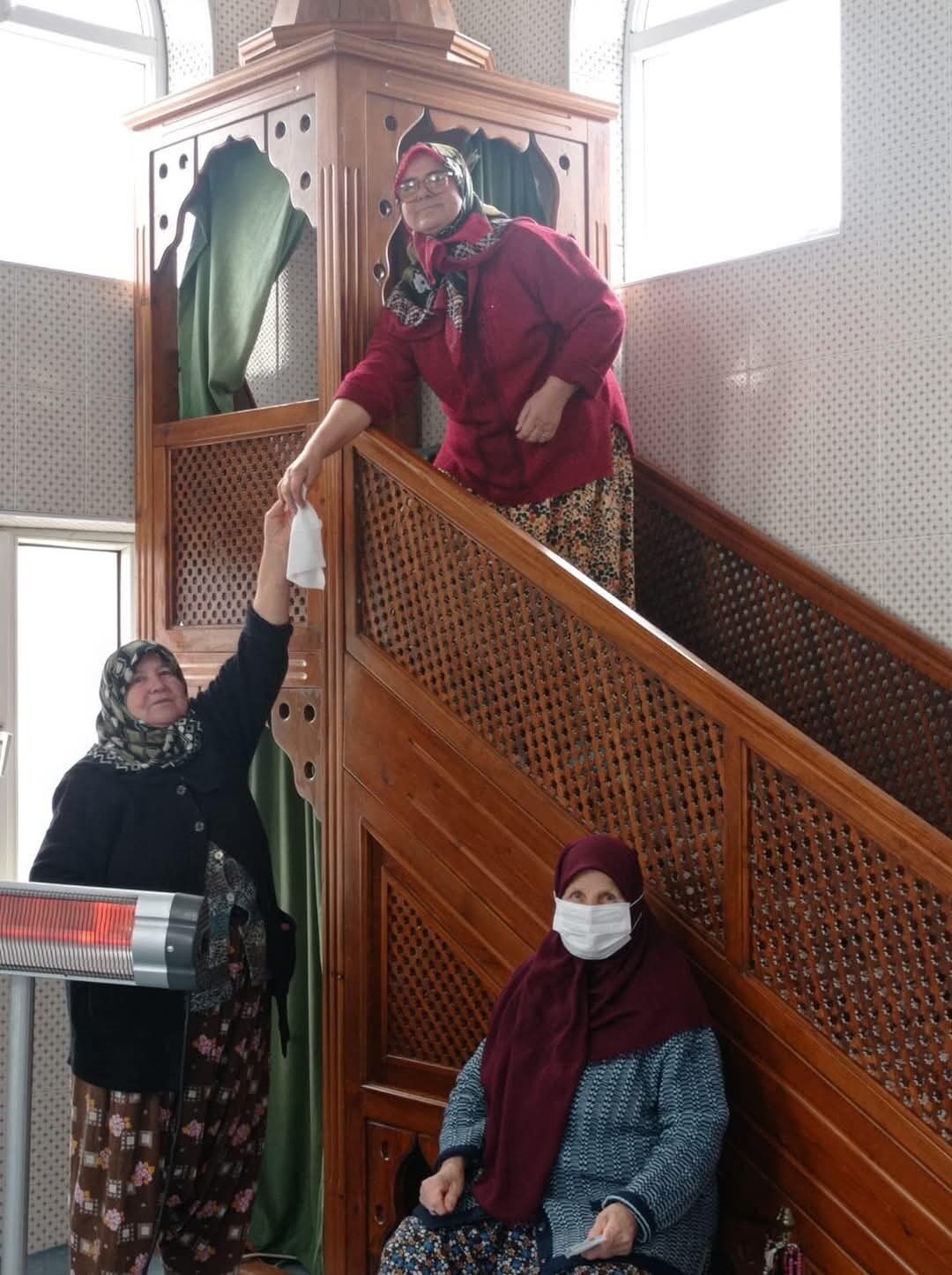 Kırklareli'nin Babaeski ilçesinde, Taşköprü köyündeki gönüllü kadınlar, Ramazan'da ibadet için