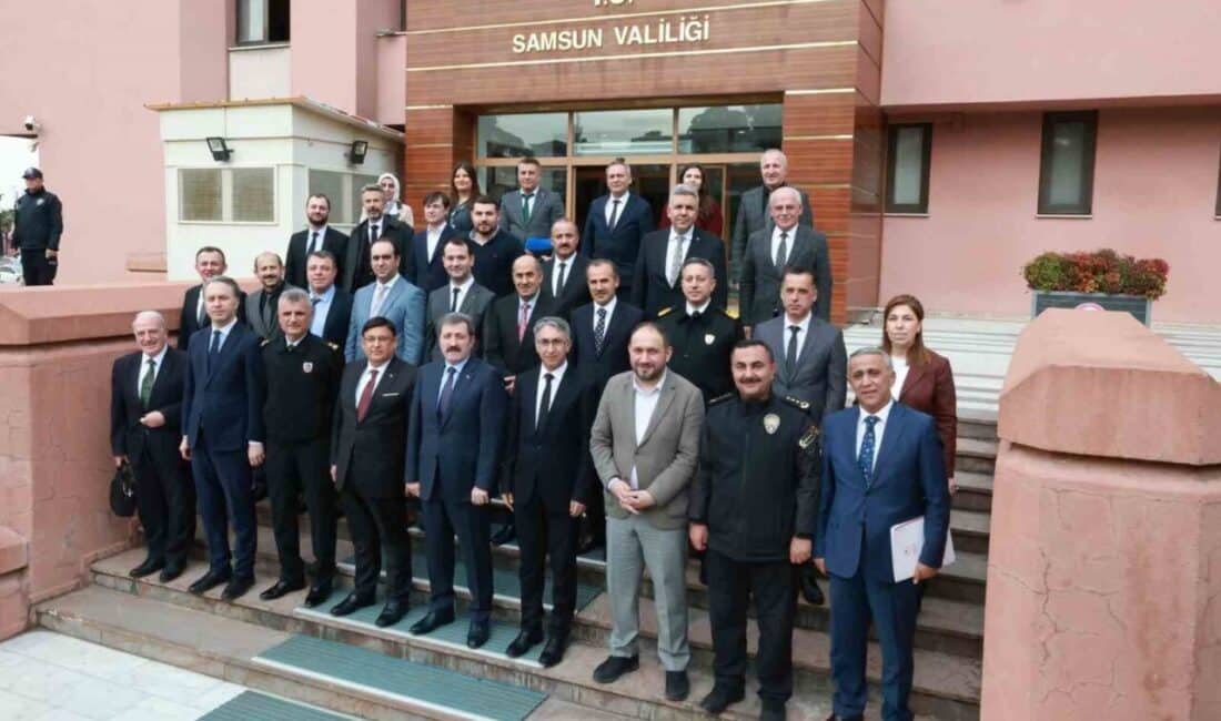 Samsun Valiliği’nde Bağımlılıkla Mücadele Toplantısı Gerçekleştirildi Samsun Valiliği, Vali Orhan Tavlı'nın başkanlığında gerçekleştirilen Bağımlılık ile Mücadele