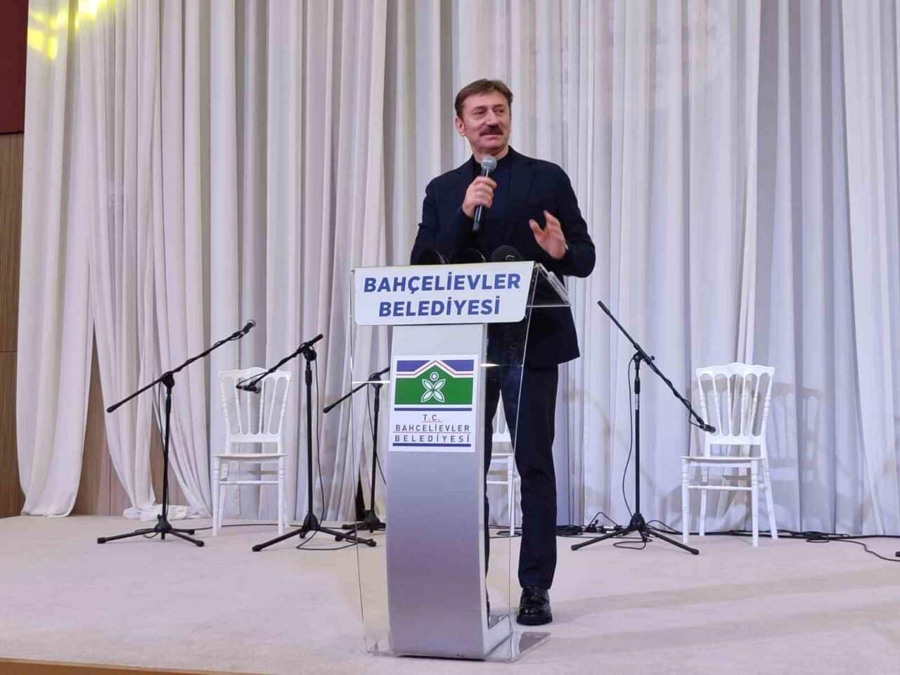 Bahçelievler Belediyesi, basın mensupları için iftar yemeği düzenledi. Programa Belediye