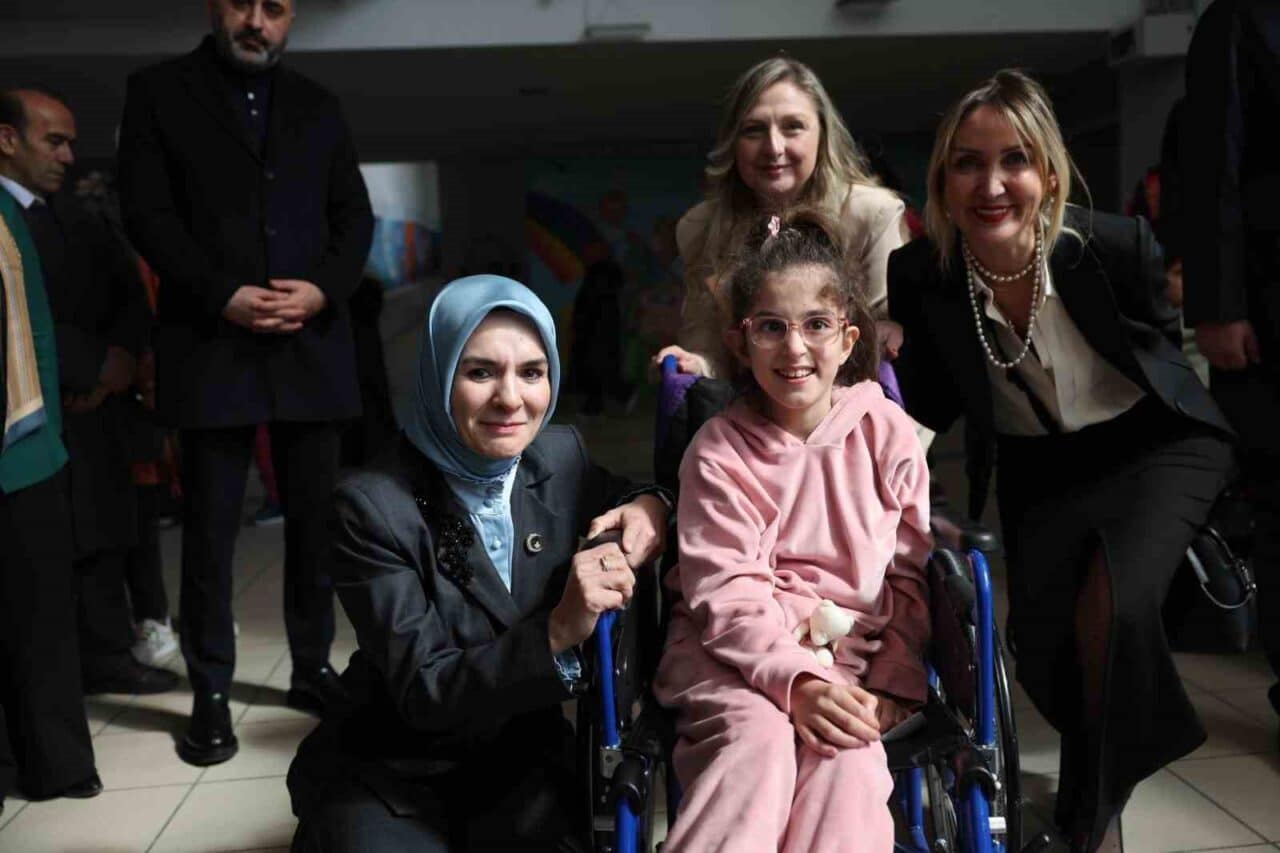 Aile ve Sosyal Hizmetler Bakanı Mahinur Özdemir Göktaş, Ankara'daki özel