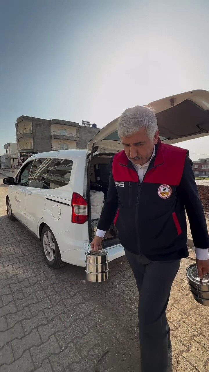 Adıyaman Kahta Belediyesi, "Gönül Projesi" çerçevesinde her gün yaşlı ve