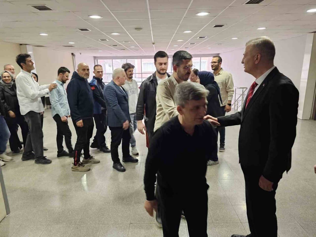 Gölcük Belediye Başkanı Ali Yıldırım Sezer, Ramazan Bayramı öncesi belediye