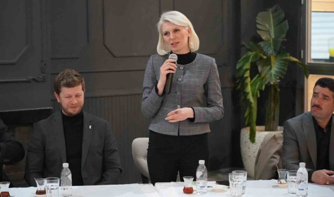 Bilecik Belediye Başkanı Subaşı, Müteahhitlerle İftar Sofrasında Buluştu Bilecik Belediye Başkanı Melek Mızrak Subaşı, Müteahhitler Derneği üyeleriyle iftar