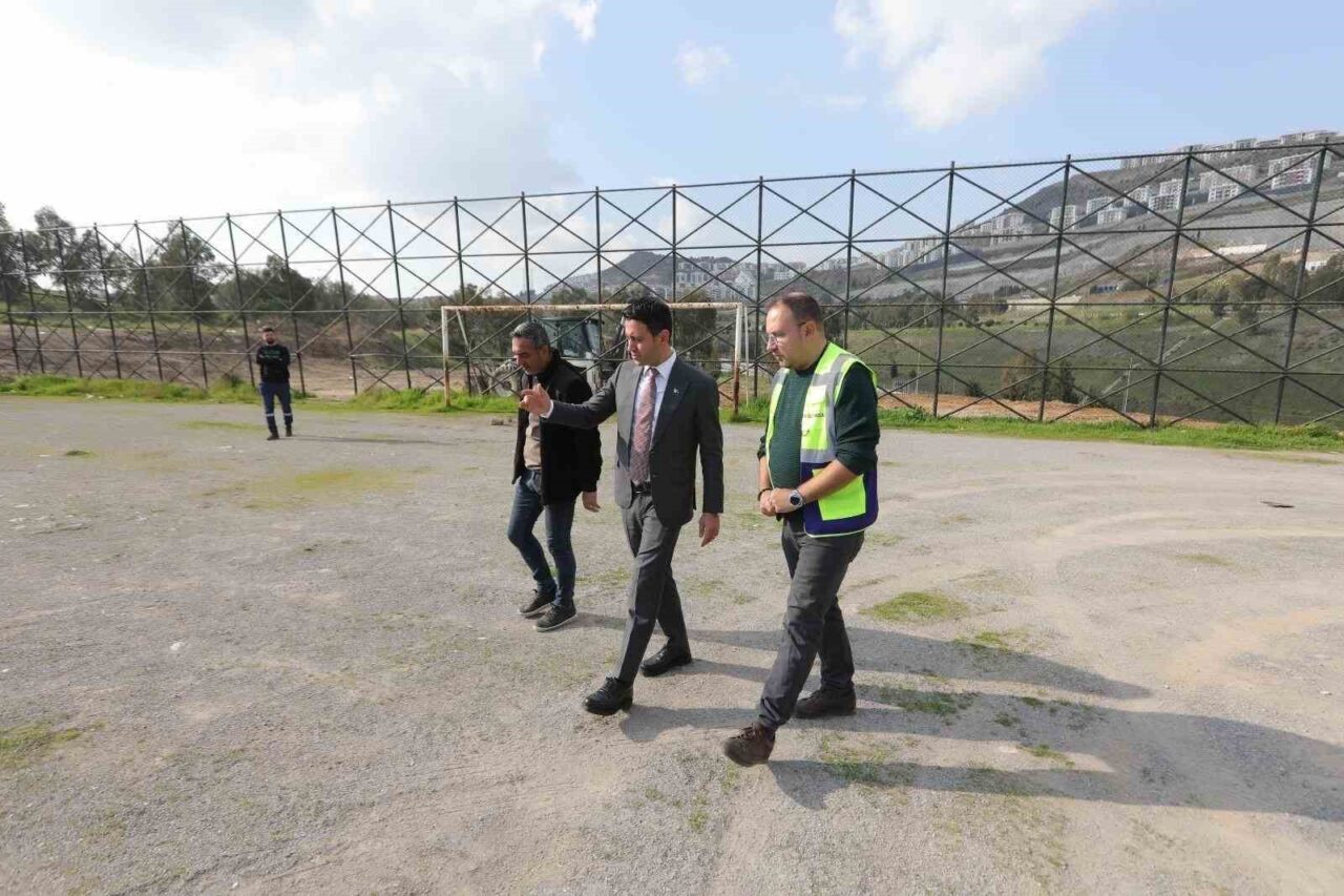 Bayraklı Belediyesi, İzmir Büyükşehir Belediyesi işbirliğiyle Refik Şevket İnce Mahallesi'ndeki