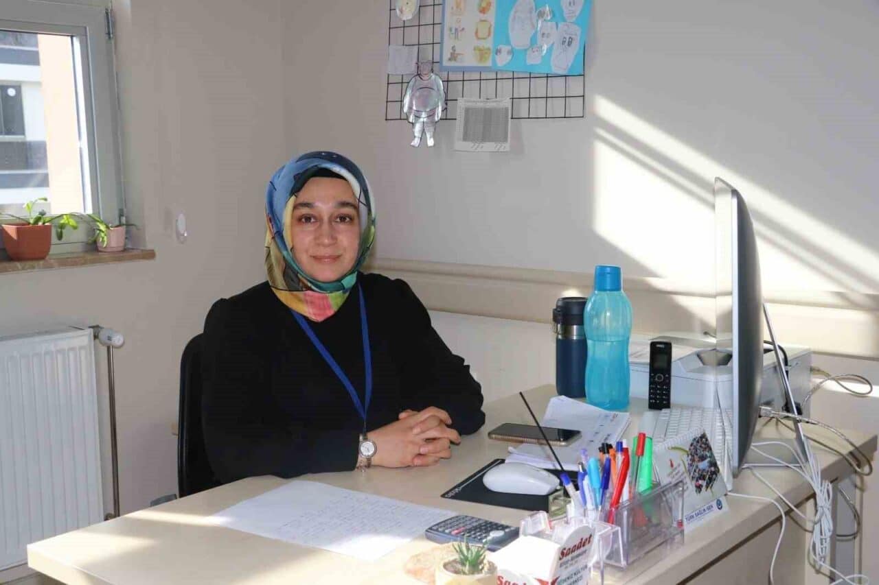 Erzincan Sağlıklı Hayat Merkezi Diyetisyeni Kezban Demirel, bayramda tatlı tüketimine