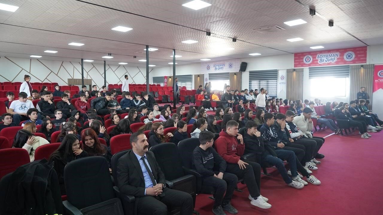 Adıyaman Belediyesi, 1-7 Mart Deprem Haftası'nda öğrencilere afet bilinci eğitimi