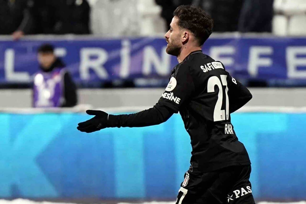 Beşiktaş, Galatasaray derbisi öncesi Ciro Immobile ve Semih Kılıçsoy'un gol