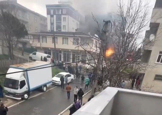 Çerkezköy’deki Doğalgaz Patlaması Sonrası Ortaya Çıkan İddialar ve Görüntüler Endişe Yarattı Çerkezköy'ün Bağlık Mahallesi'nde bir binada meydana gelen doğalgaz patlaması, çevrede