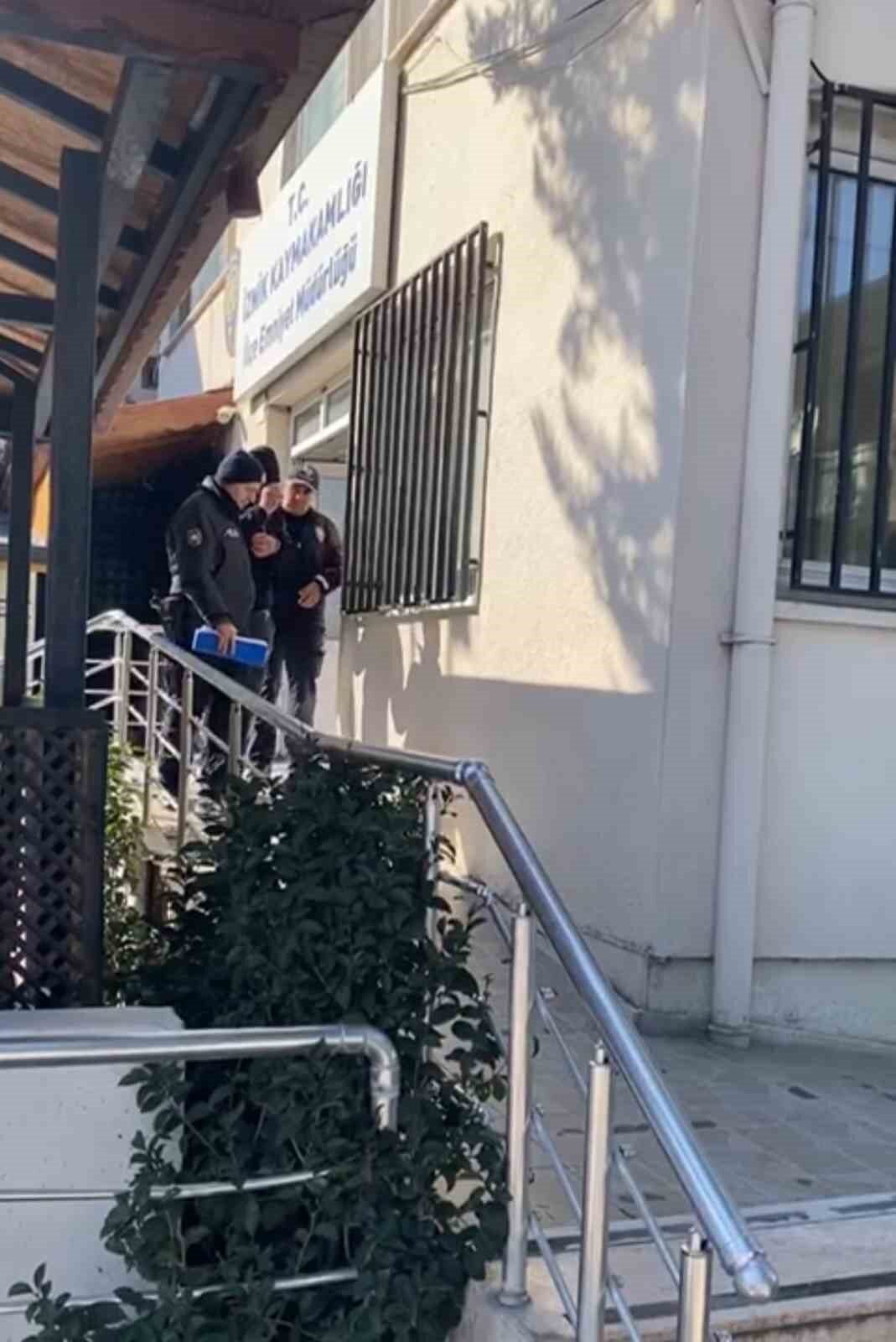 Bursa’da hırsızlık ve uyarıcı madde suçlarından ceza alan F.B. (35),
