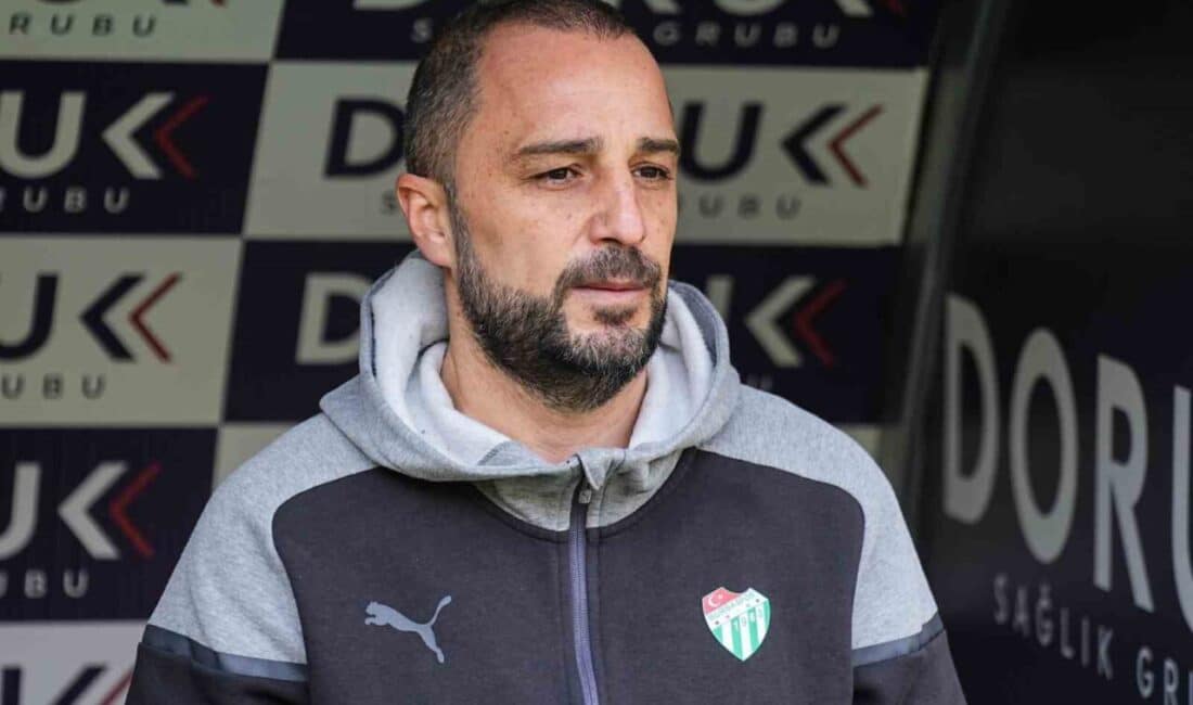Bursaspor’un yeni teknik direktörü Adem Çağlayan, ilk maçında Kırşehir FSK’yı 4-0 mağlup etti. Bursaspor, yeni teknik direktörü Adem Çağlayan yönetiminde Kırşehir FSK karşısında