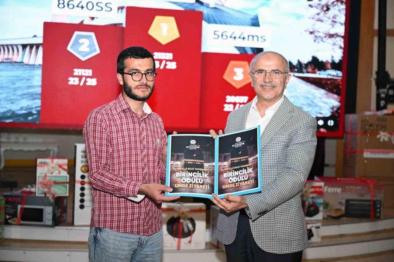 Malatya Büyükşehir Belediyesi, Kadir Gecesi'nde özel bir program düzenleyerek Prof.