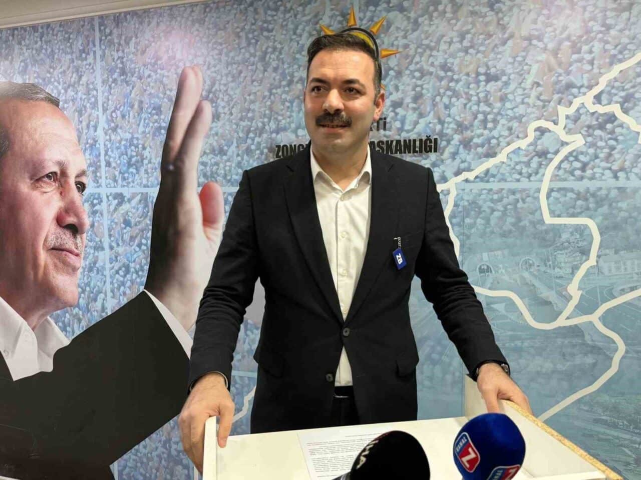 AK Parti İl Başkanı Mustafa Çağlayan, CHP'nin alternatif törenine sert