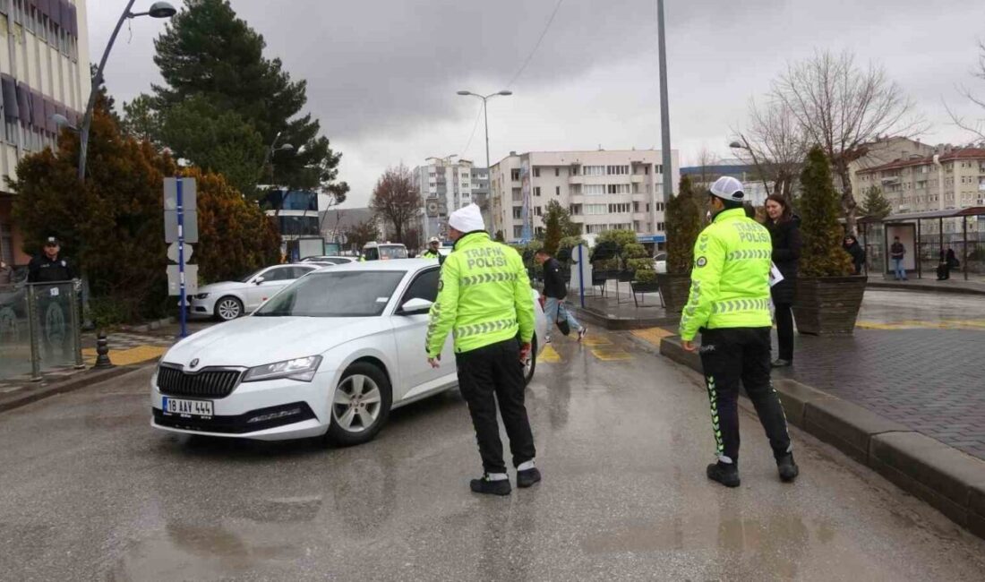 Çankırı’da Gerçekleştirilen Trafik Denetimlerinde 65 Araç Trafikten Men Edildi Çankırı'da polis ve jandarma ekiplerinin 24 Şubat-3 Mart tarihleri arasında