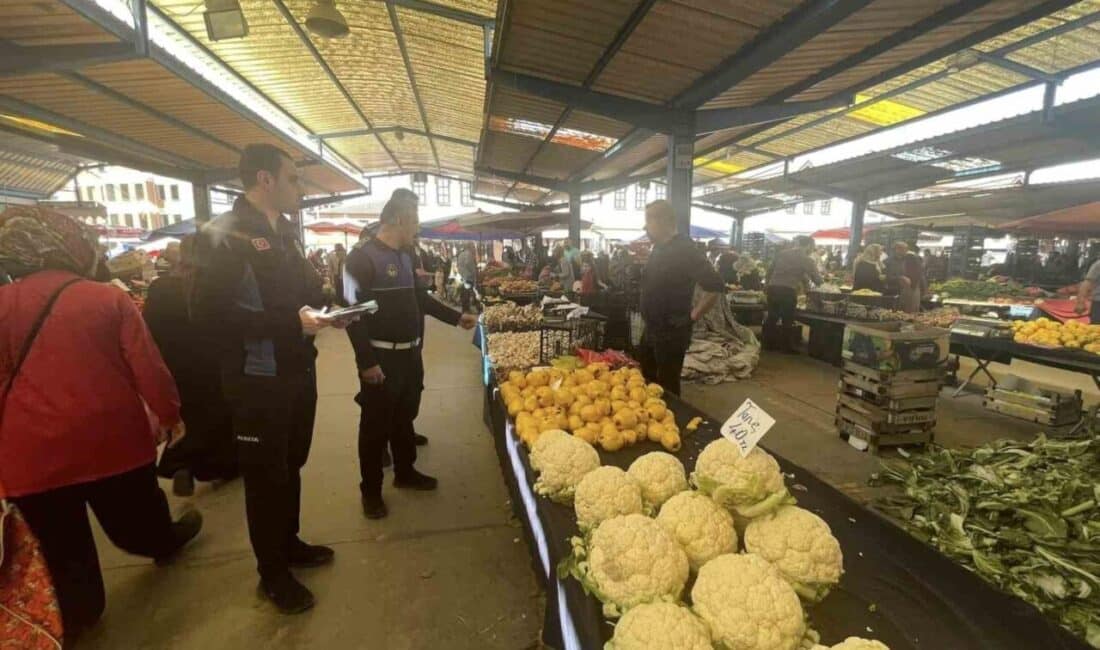 Osmaneli’de Zabıta Ekipleri Cuma Pazarı’nda Denetim Gerçekleştirdi Osmaneli Zabıta Müdürlüğü, Cuma Pazarı'nda denetimlerini sürdürerek fiyat etiketi kontrolleri