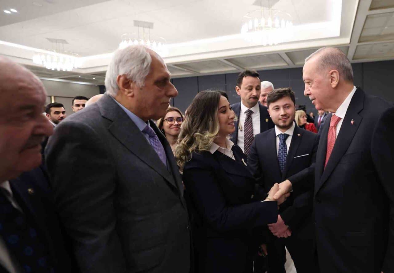 Cumhurbaşkanı Recep Tayyip Erdoğan, muhalefetin tartışmalarına vaktinin olmadığını vurguladı. Ramazan'da