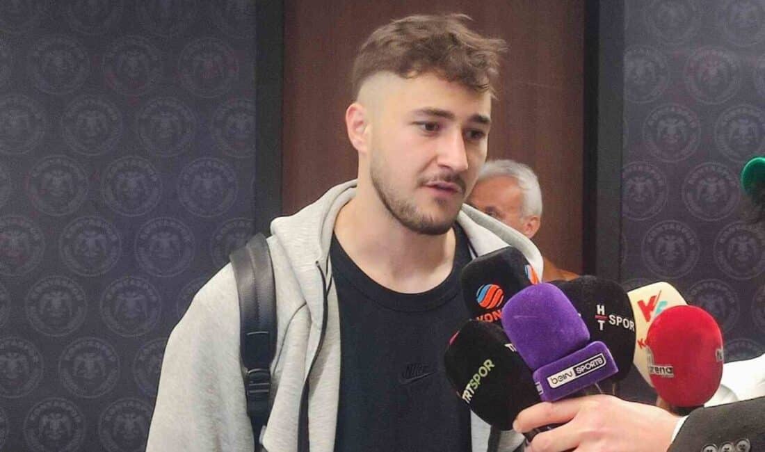 Konyaspor’un genç kalecisi Deniz Ertaş, Beşiktaş galibiyetinin ardından, 3 puan