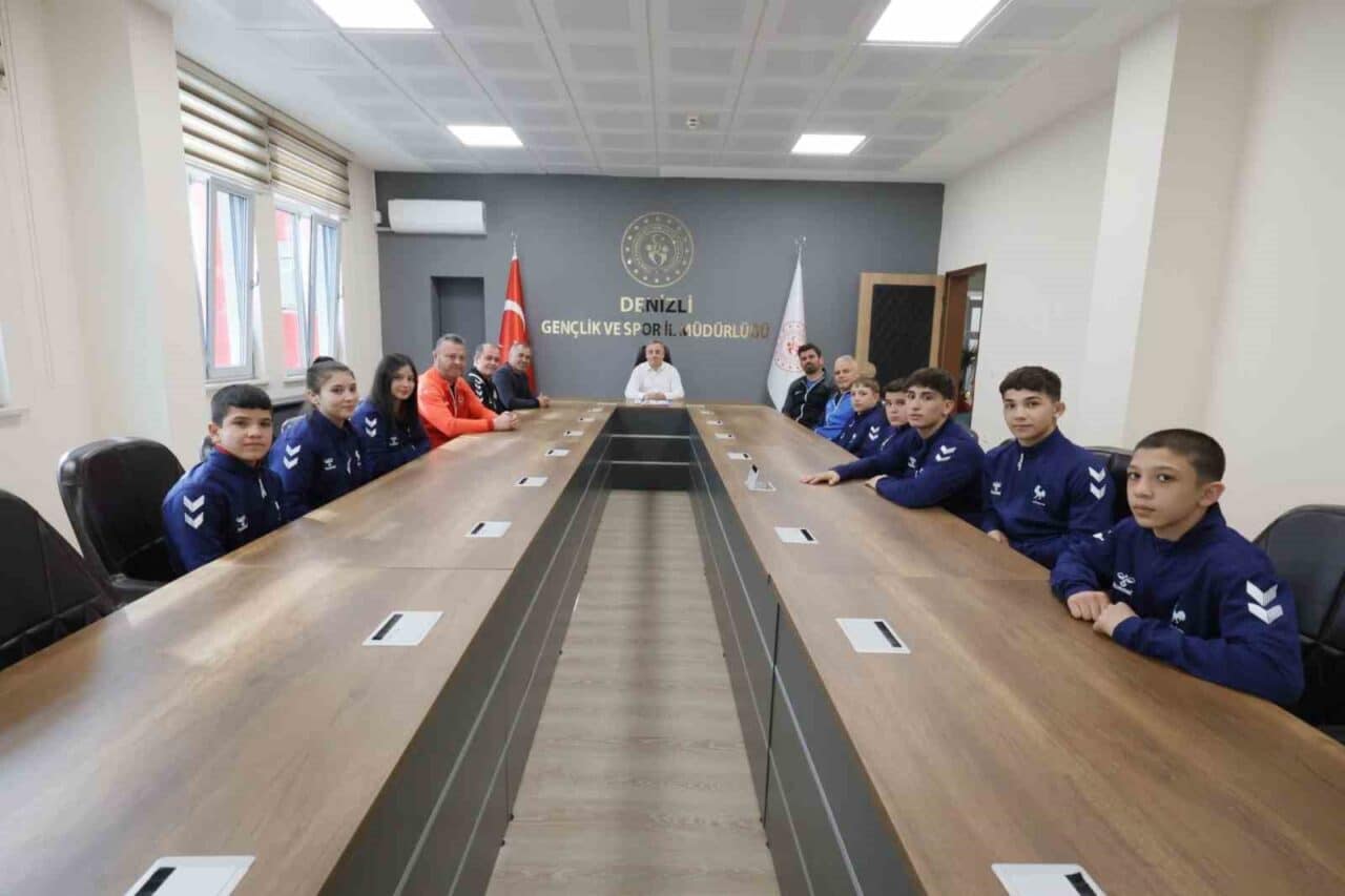 Denizli Sporcu Eğitim Merkezi güreşçileri, 21-23 Mart 2025'te Kocaeli'nde düzenlenen