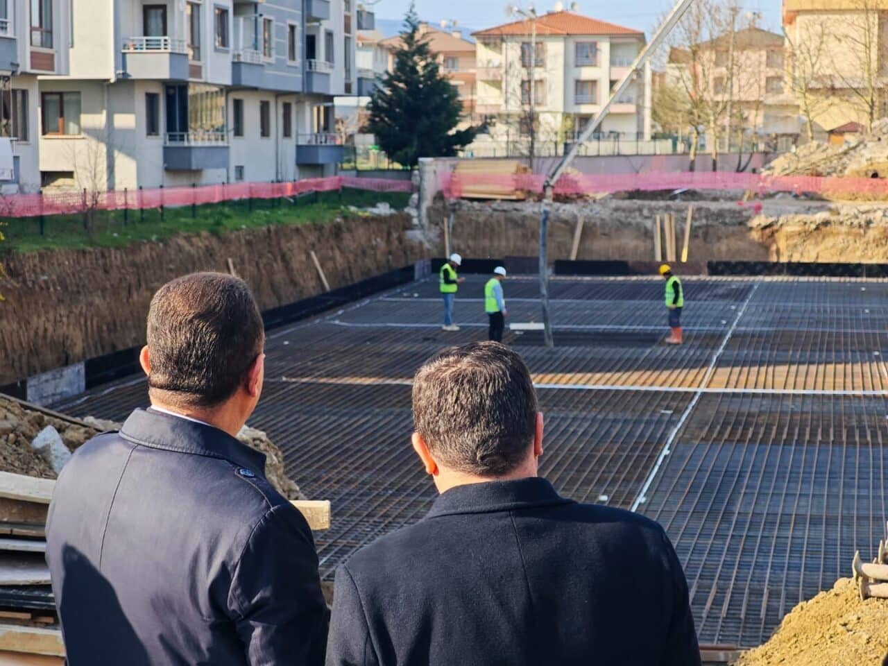Düzce'de, 23 Kasım 2022'deki depremde yıkılan 24 sınıflı Şehit Özgür