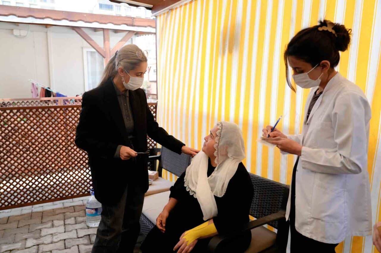 Adıyaman Üniversitesi, 6 Şubat depremlerinde ampute olan depremzedelerin ağız ve