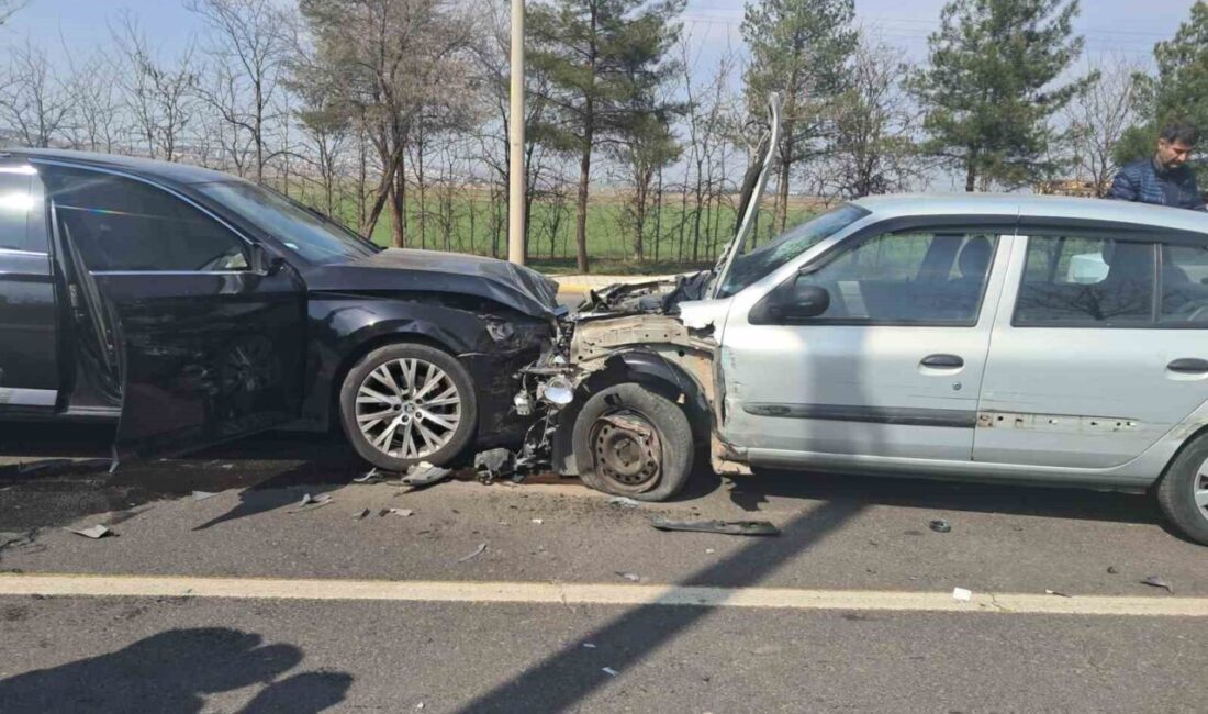 Diyarbakır Sur’da Kalp Krizi Geçiren Sürücü, Otobüs ve İki Araçla Çarpıştı Diyarbakır Sur ilçesinde, Dicle Üniversitesi önünde 41 AAP 814 plakalı