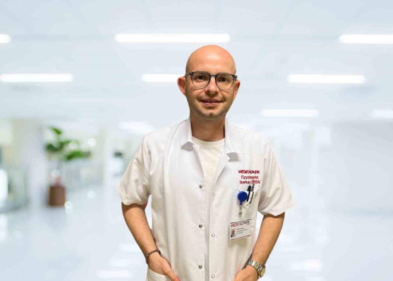 Fizyoterapist Berkay Eren, düşük ayak sendromunun günlük hayatı olumsuz etkilediğini
