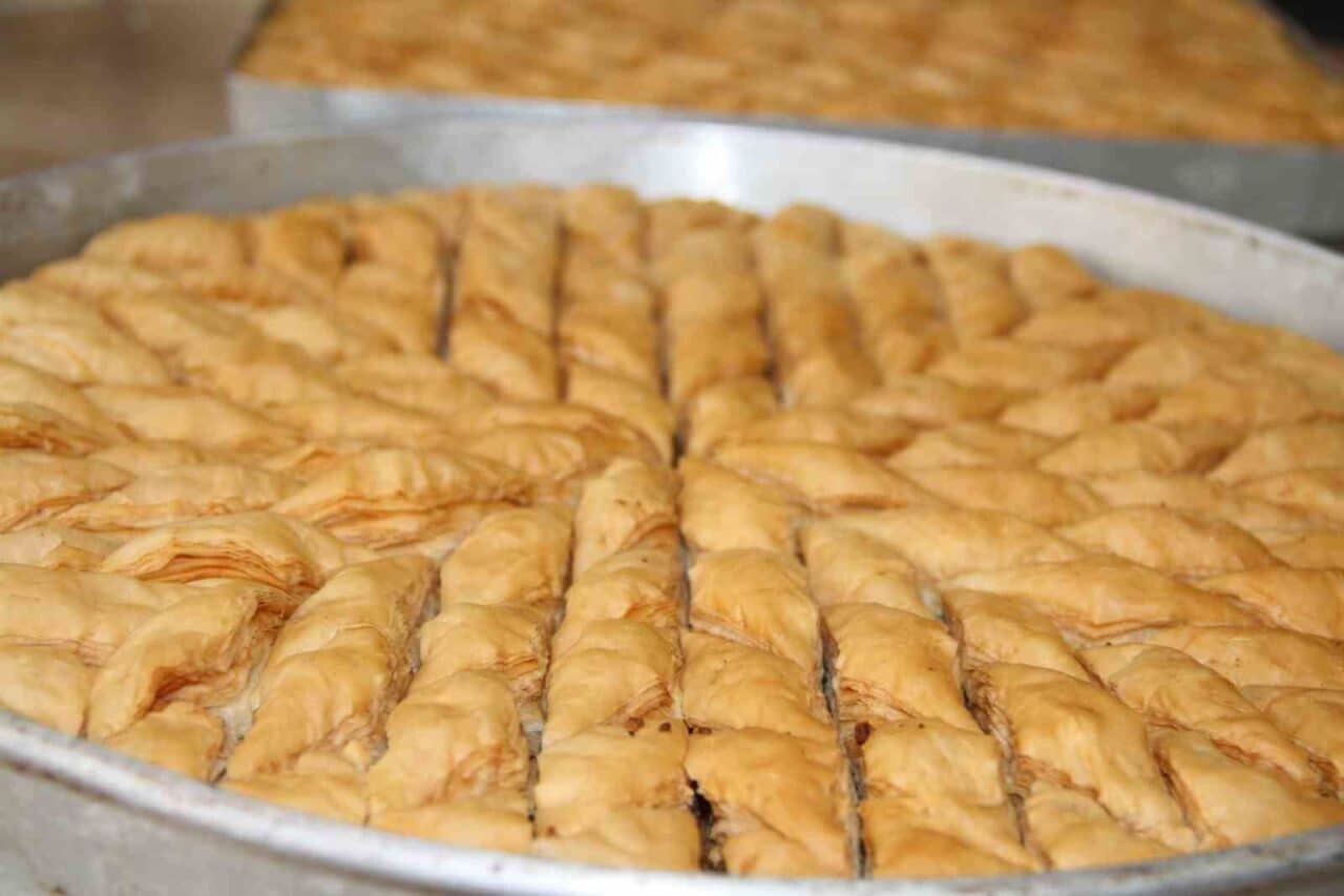 Samsun'un Çarşamba ilçesinde Ramazan Bayramı öncesi, ev yapımı baklava ve