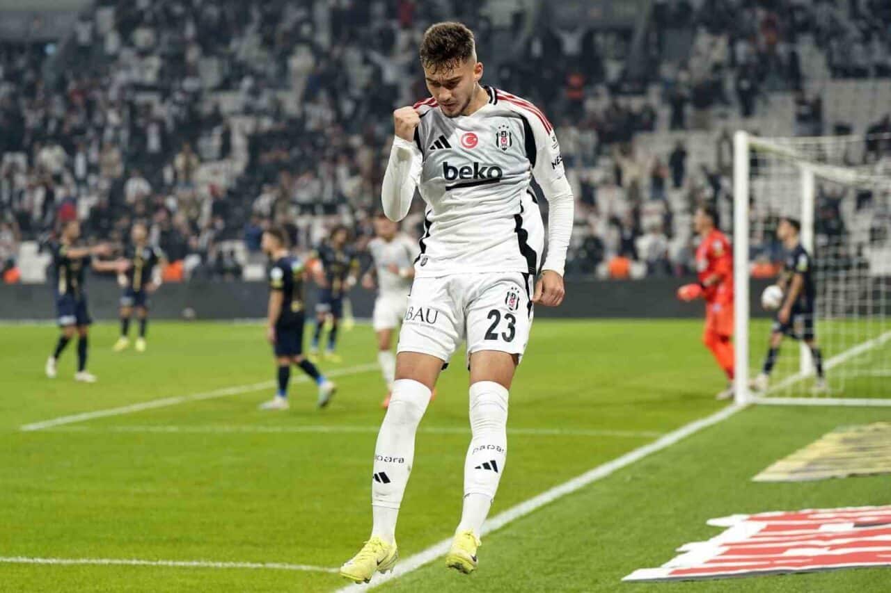 Beşiktaşlı Ernest Muçi, 29 Mart'ta Galatasaray ile oynanacak maçta gol