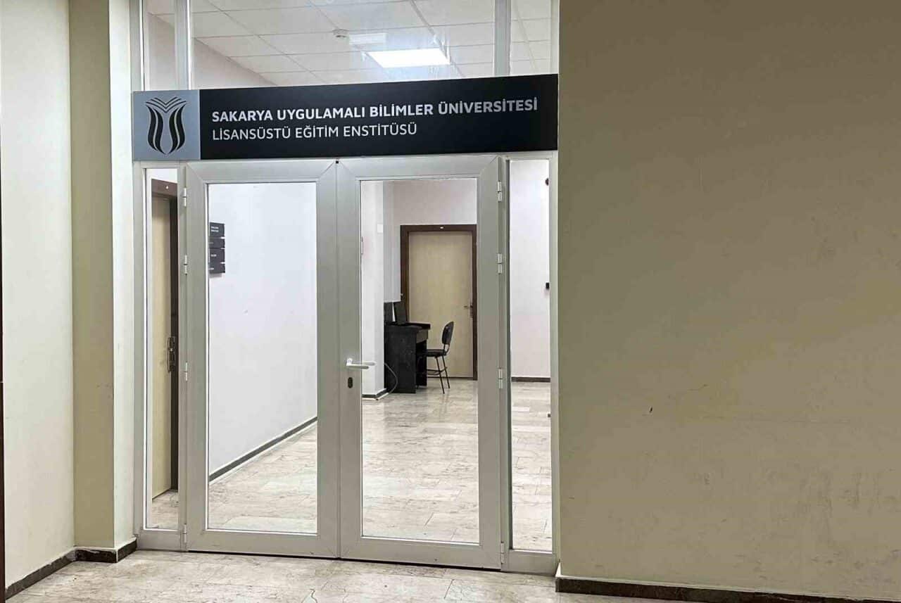 Sakarya Uygulamalı Bilimler Üniversitesi doktora öğrencisi Yakup Kaymakçı, espor canlı