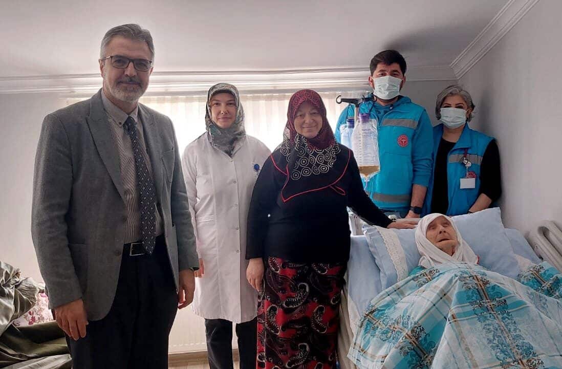 Sakarya'da 15 hastanede 18 mobil, 13 nakil ekibiyle evde sağlık