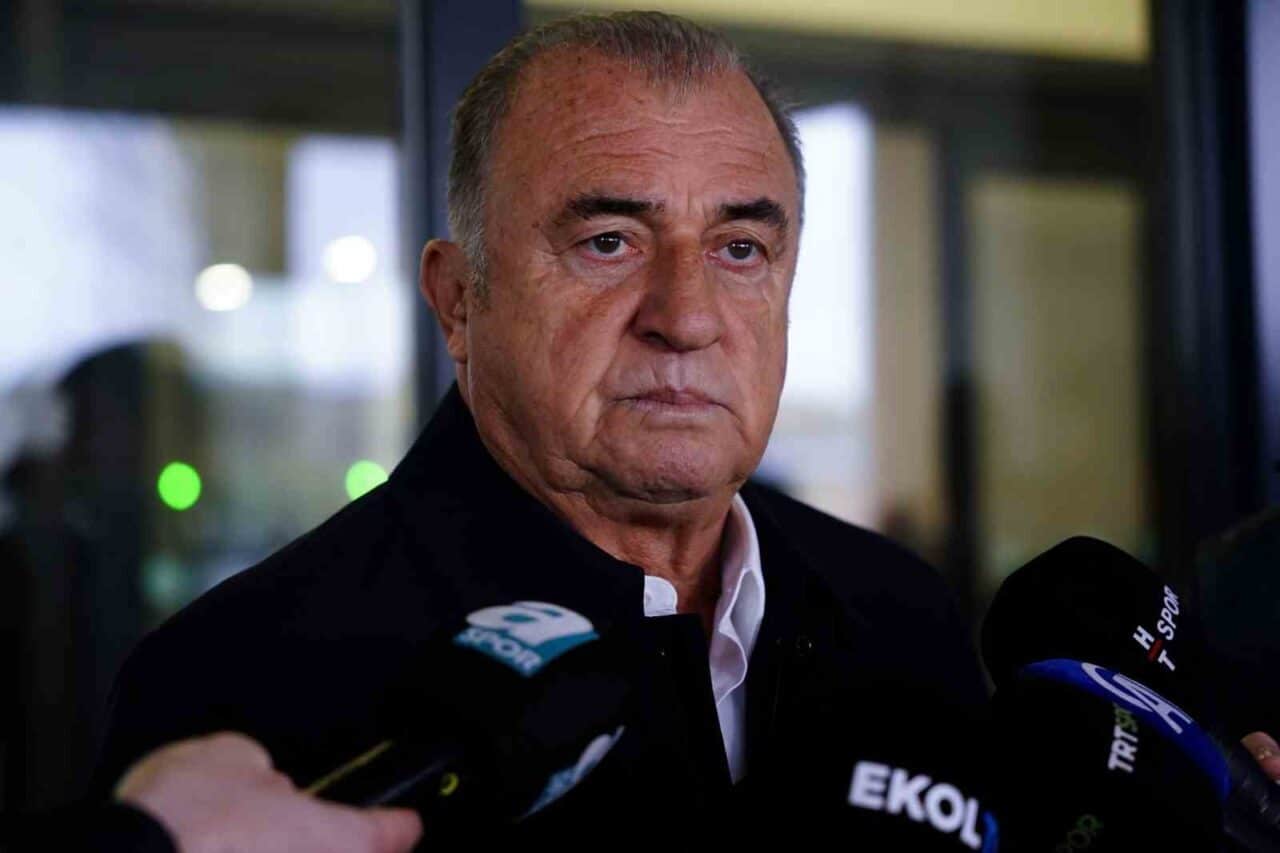 Fatih Terim, Suudi Arabistan Pro Lig'de Al Shabab takımını çalıştırarak