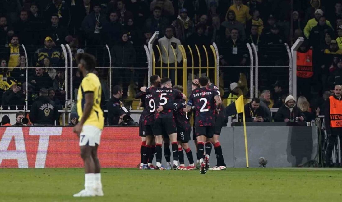 Fenerbahçe, Avrupa Ligi’nde Rangers’a 3-1 yenilerek dezavantajla döndü Fenerbahçe, UEFA Avrupa Ligi son 16 turu ilk maçında Rangers'a