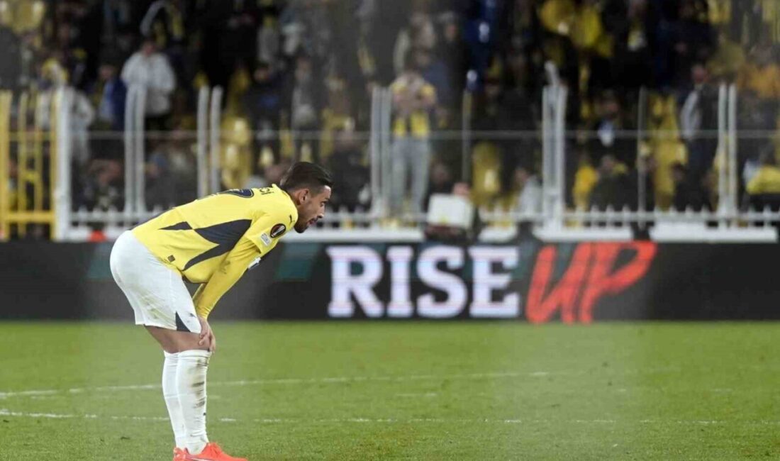 Fenerbahçe’nin 18 maçlık yenilmezlik serisi, Rangers’a 3-1 kaybederek sona erdi Fenerbahçe, UEFA Avrupa Ligi son 16 turu ilk maçında Rangers'a