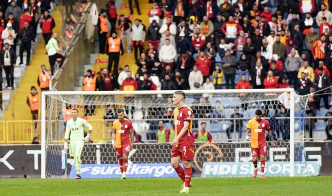 Galatasaray, Kasımpaşa ile oynadığı maçta 3-3 berabere kalarak Süper Lig’deki 5. beraberliğini elde etti. Galatasaray, Trendyol Süper Lig'in 26. haftasında Kasımpaşa ile 3-3 berabere