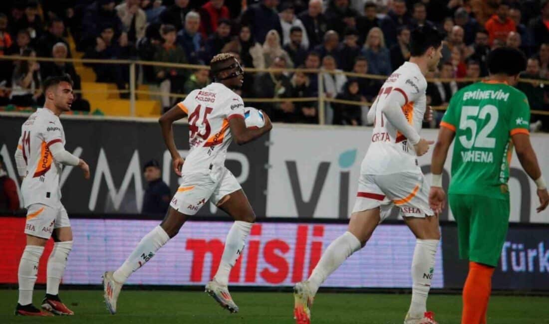 Galatasaray, Fenerbahçe’nin haftayı boş geçirdiği dönemde Alanyaspor’u yenerek puan farkını 7’ye yükseltti. Galatasaray, Trendyol Süper Lig'in 27. haftasında Corendon Alanyaspor'u 2-1 yenerek