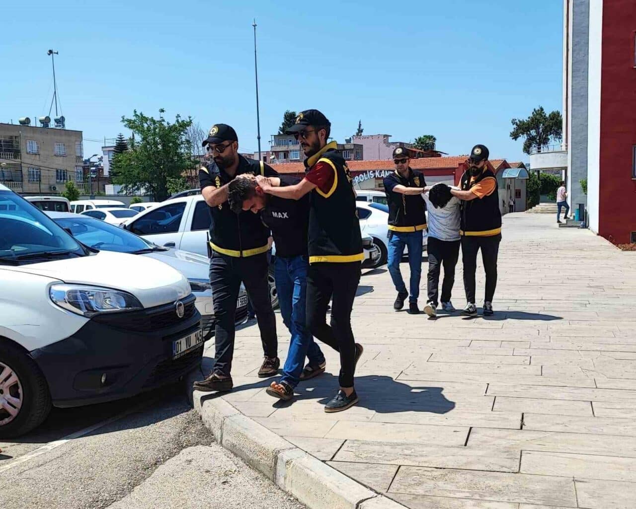 Adana'nın Sarıçam ilçesinde, 6 Haziran 2023'te güvenlik görevlisi Gökhan Şahin'in