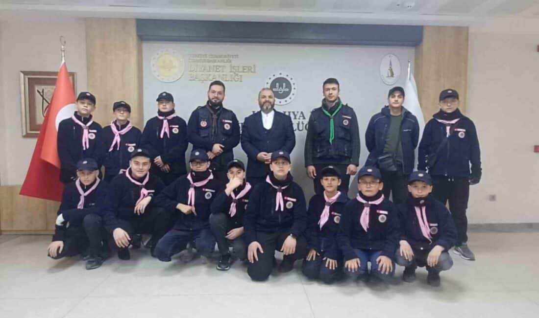 Hisarcık Müftülüğü’nden Diyanet Gençlik Merkezi İzcilere Kütahya Gezisi Düzenlendi Hisarcık İlçe Müftülüğü, Diyanet Gençlik Merkezi izcileri için Kütahya'ya gezi